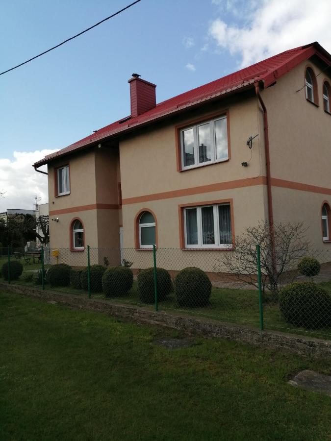 Roza Appartement Zelistrzewo Buitenkant foto